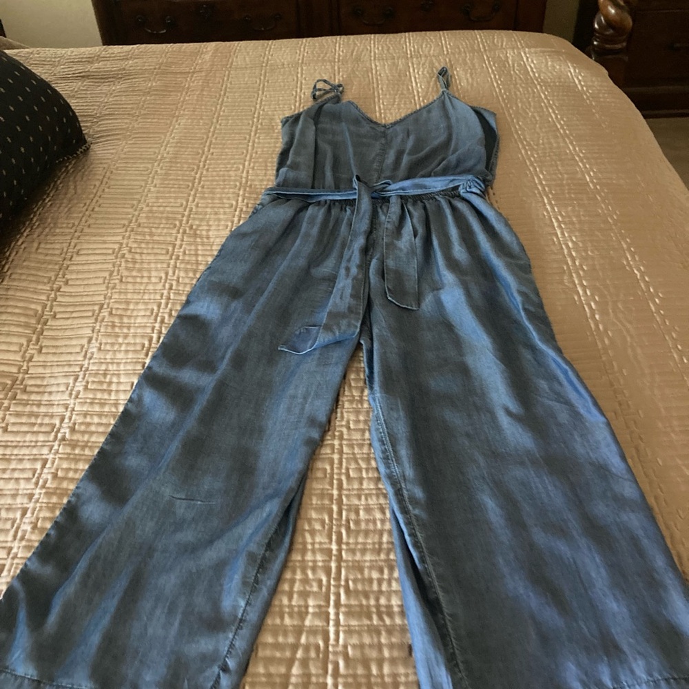 Tommy Bahama XS jumpsuit. - Picture 8 of 11